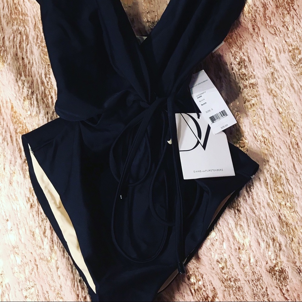NEW!  DVF Classic Wrap One Piece Swimsuit